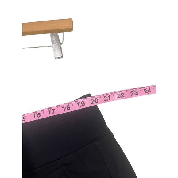 Athleta Trekkie North Shorts Womens 18 Black Nylon 3" Pull On Pockets - Picture 6 of 8
